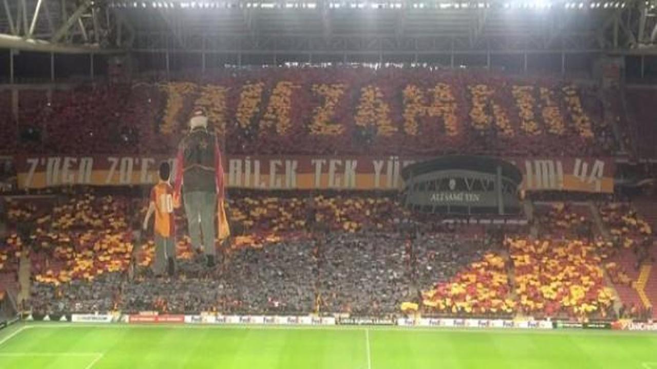 G.Saray taraftarından koreografi şov