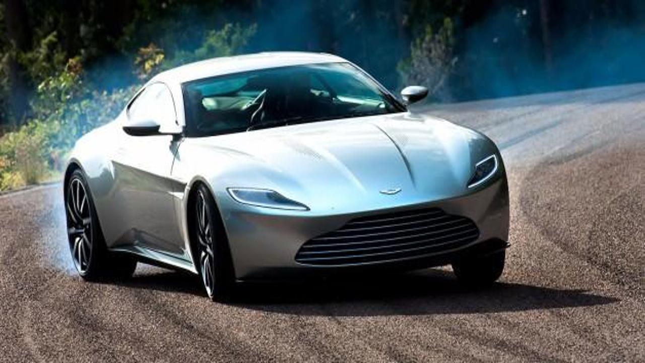 James Bond'un Aston Martin'ine servet ödendi