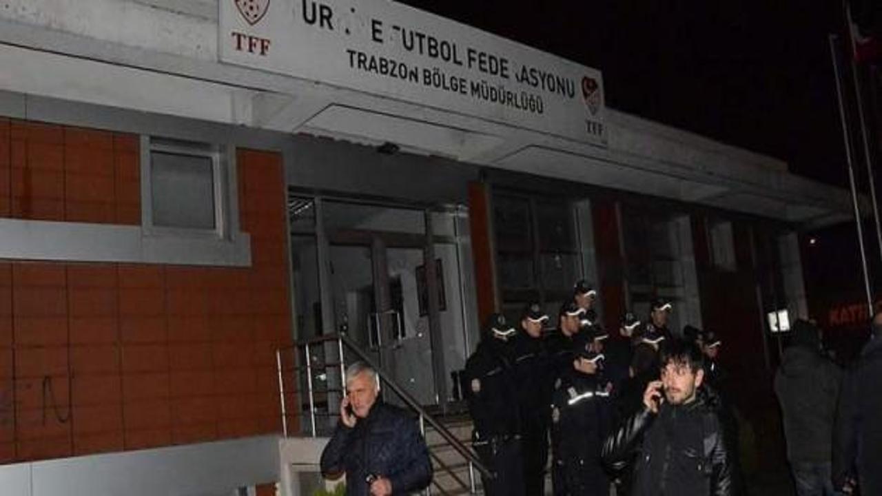 Trabzonspor taraftarları TFF binasını bastı