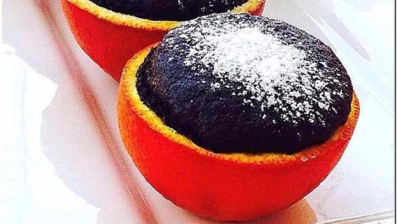 Portakal çanağında kakaolu kek