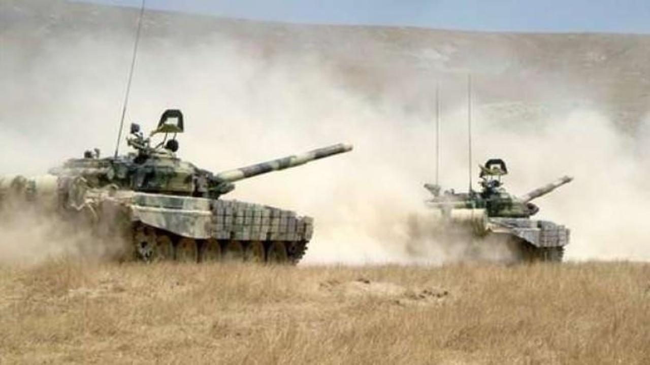 Azerbaycan Ermeni askeri araçlarını böyle vurdu!