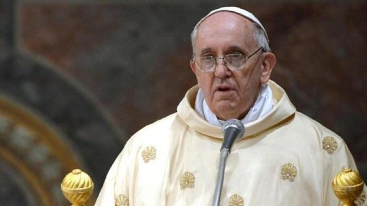 Papa mültecileri ziyaret edecek
