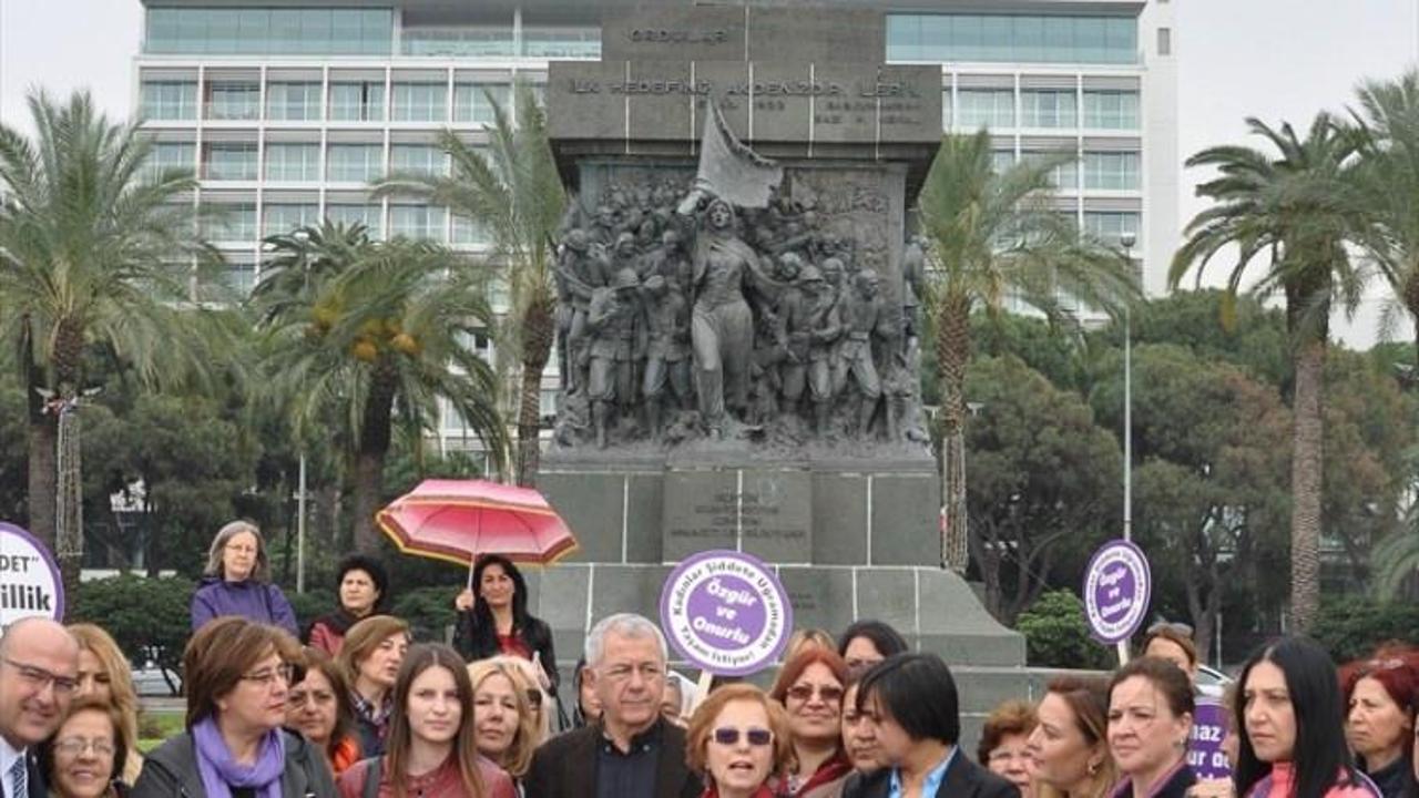 İzmir'de "iyi hal indirimi" protestosu
