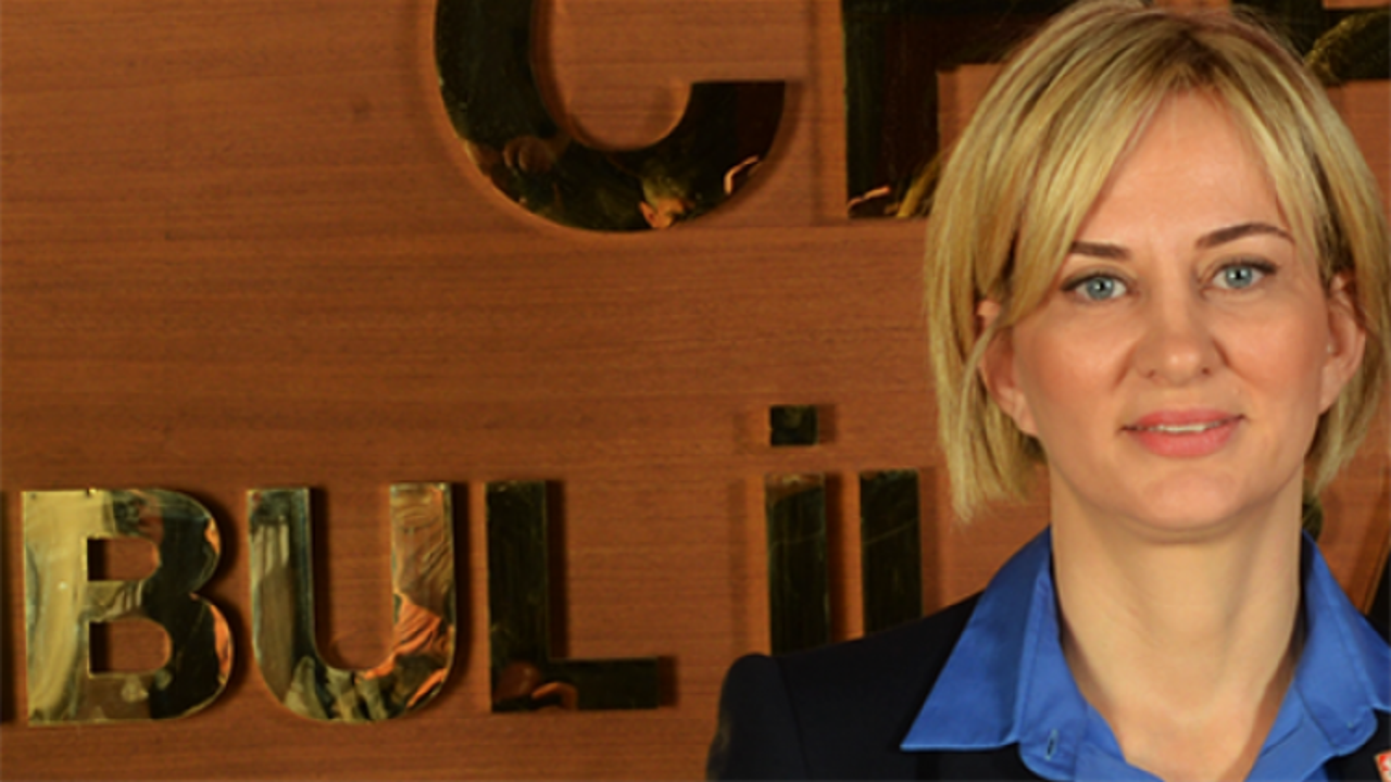 Aylin Kotil CHP’den istifa etti