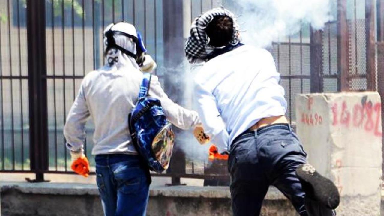 PKK yandaşlarının &ccedil;oraplı kamuflajı