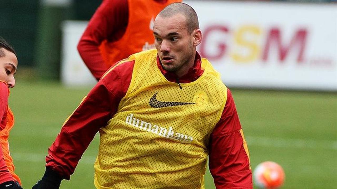 Sneijder derbide oynayacak mı?