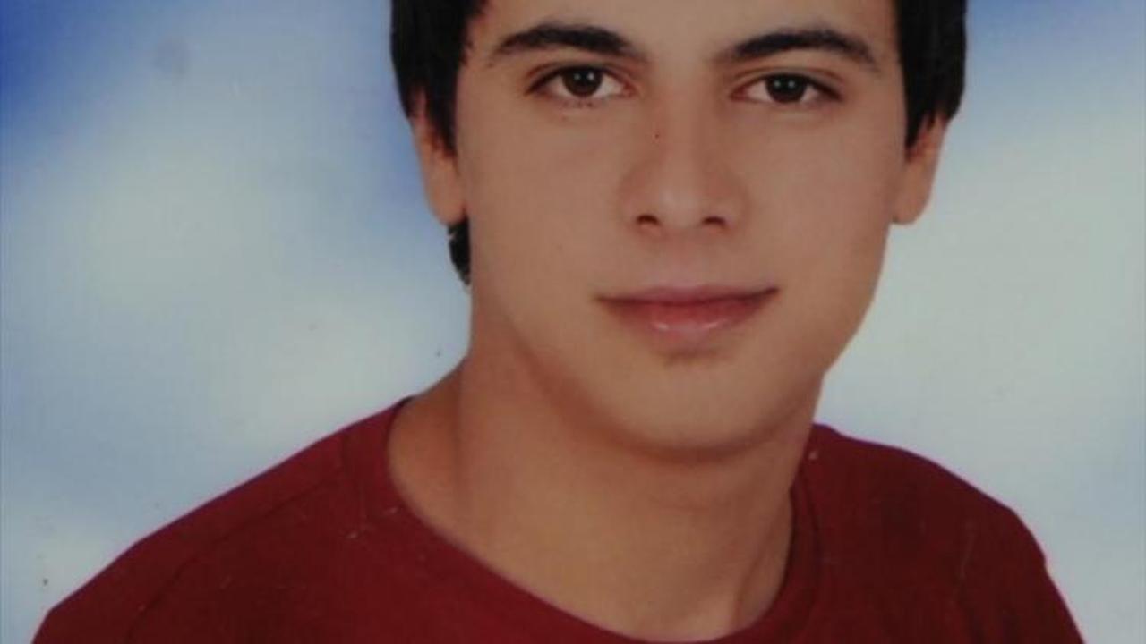 Kardeşinin cesedini "sosyal medyadaki son paylaşımından" buldu