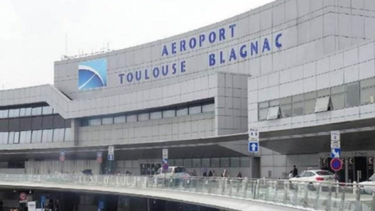 Fransa'da Toulouse havaalanında tahliye