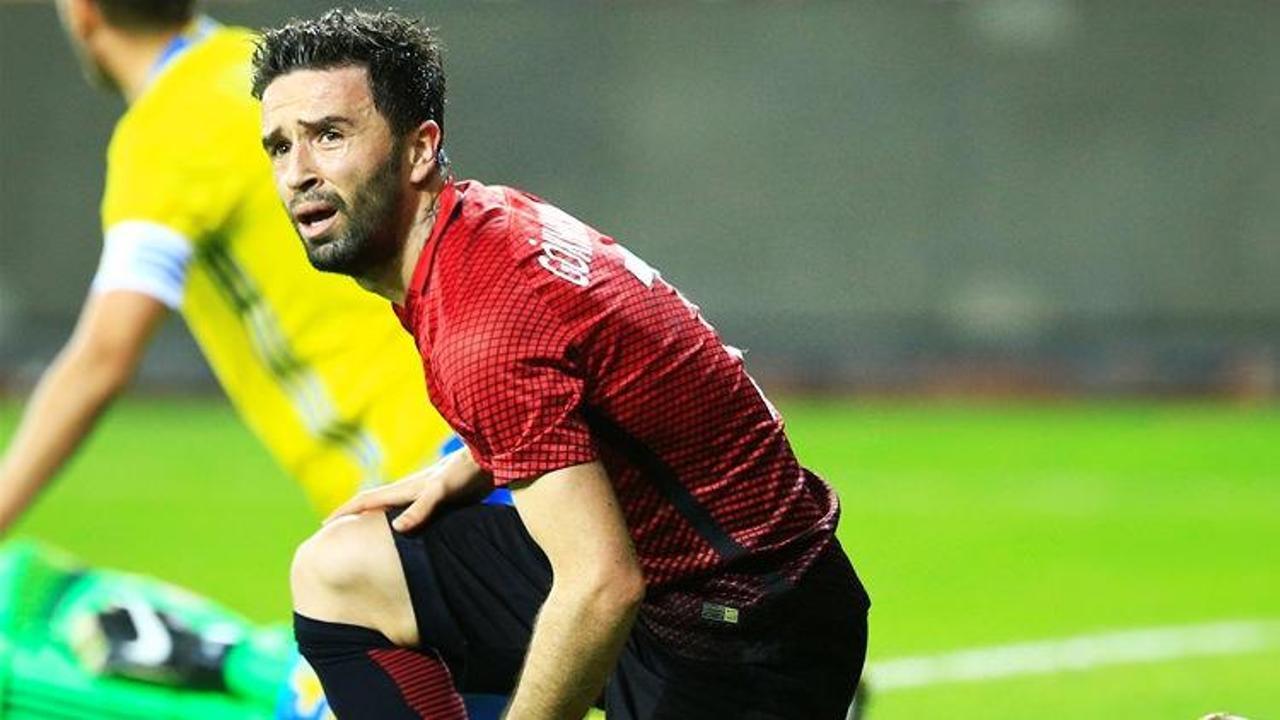 G&ouml;khan G&ouml;n&uuml;l o haberlere isyan etti!