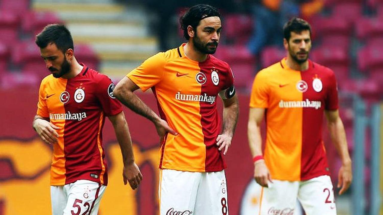 Galatasaray'a şok üstüne şok!