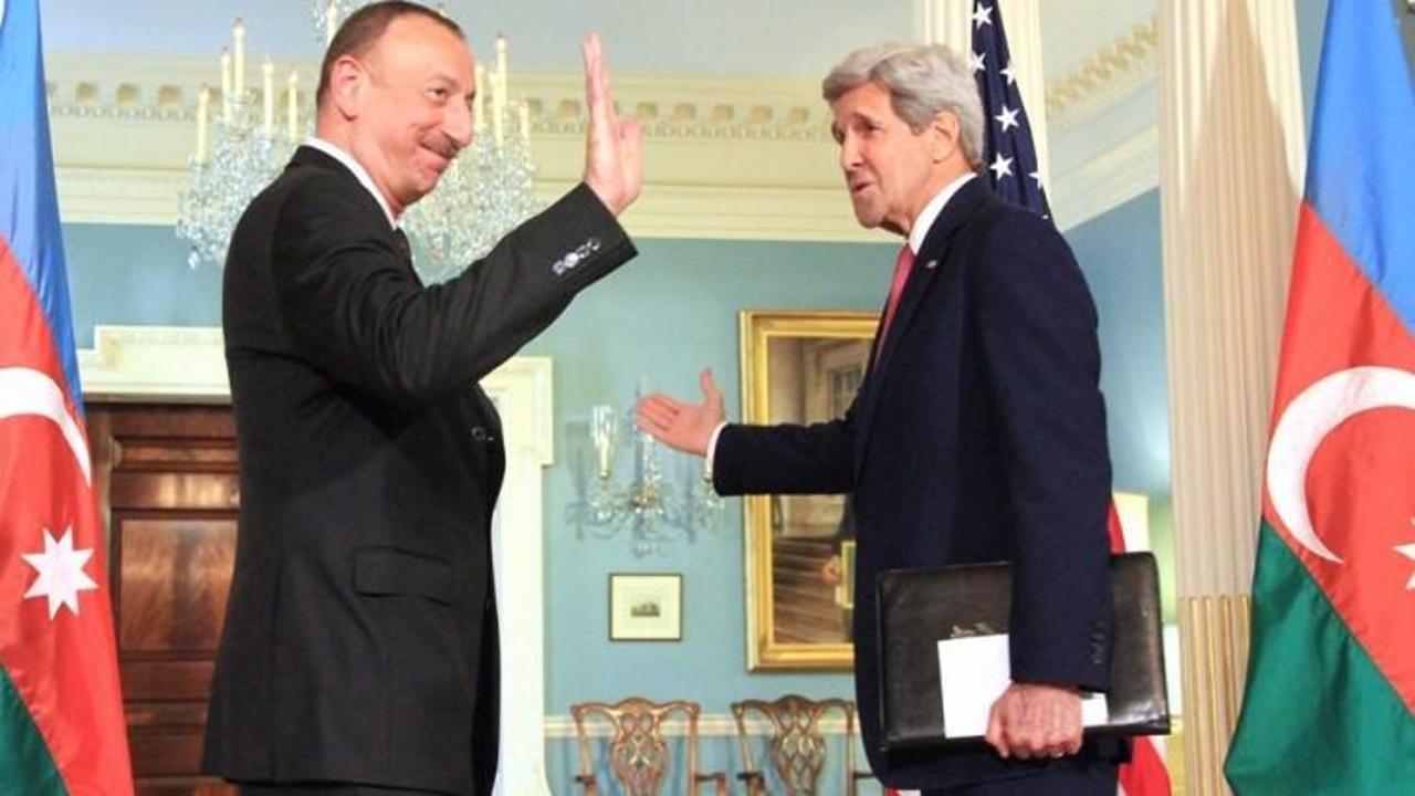 John Kerry, Aliyev'le görüştü