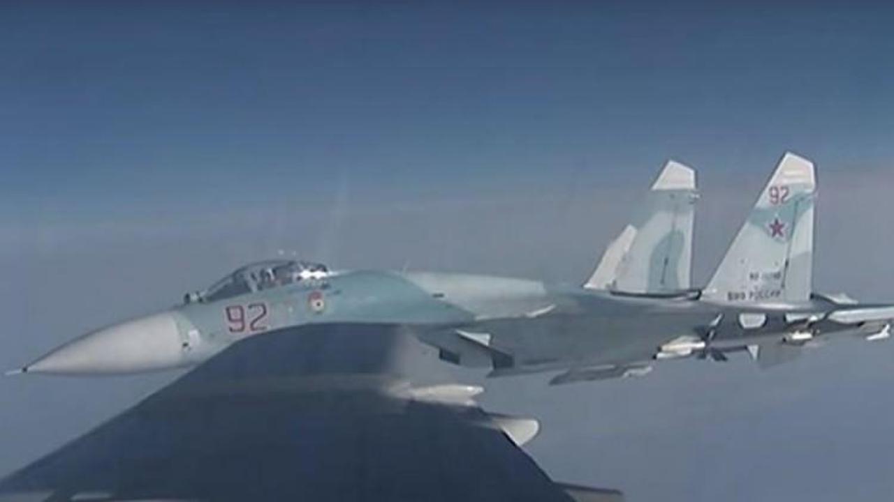 NATO u&ccedil;aklarıyla Rus u&ccedil;akları karşı karşıya