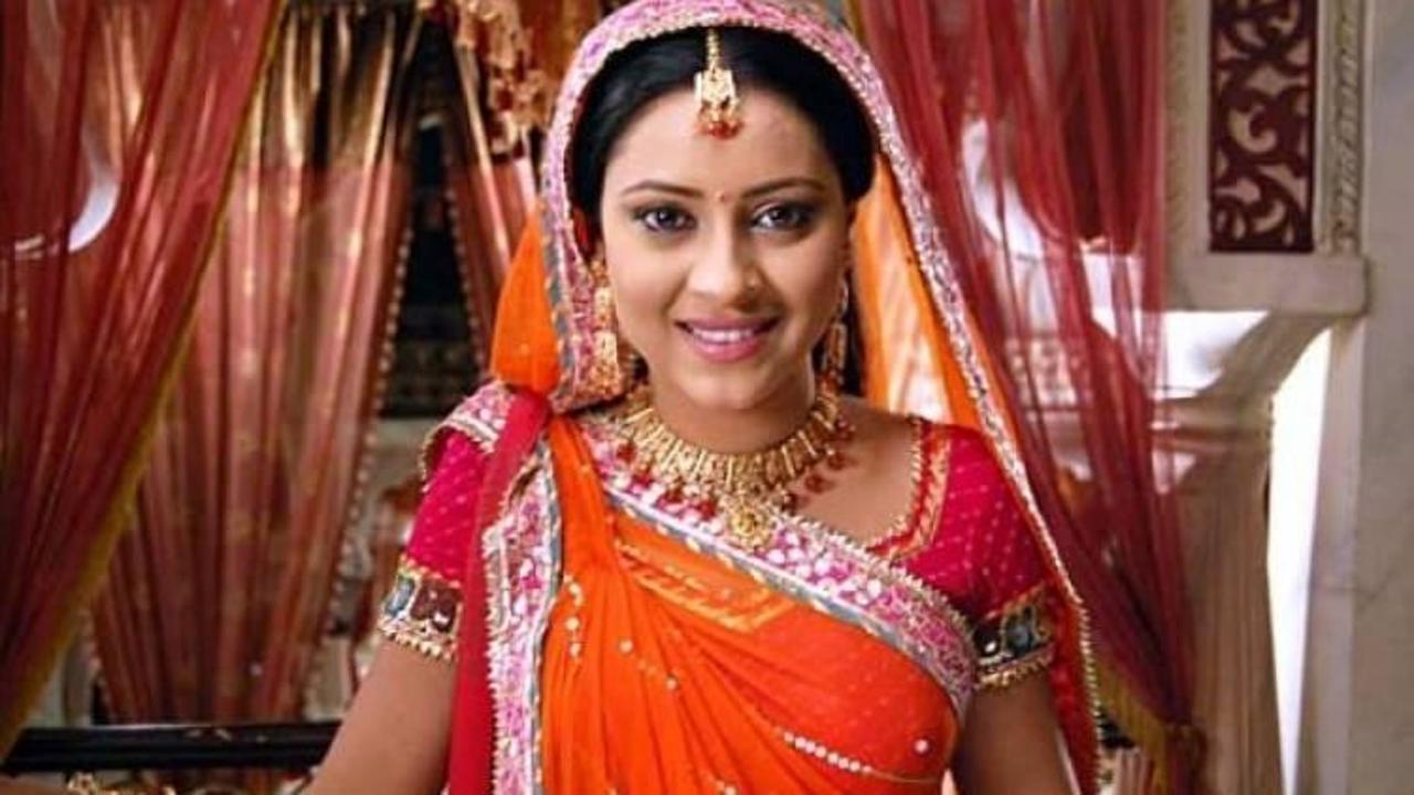 Pratyusha Banerjee evinde &ouml;l&uuml; bulundu