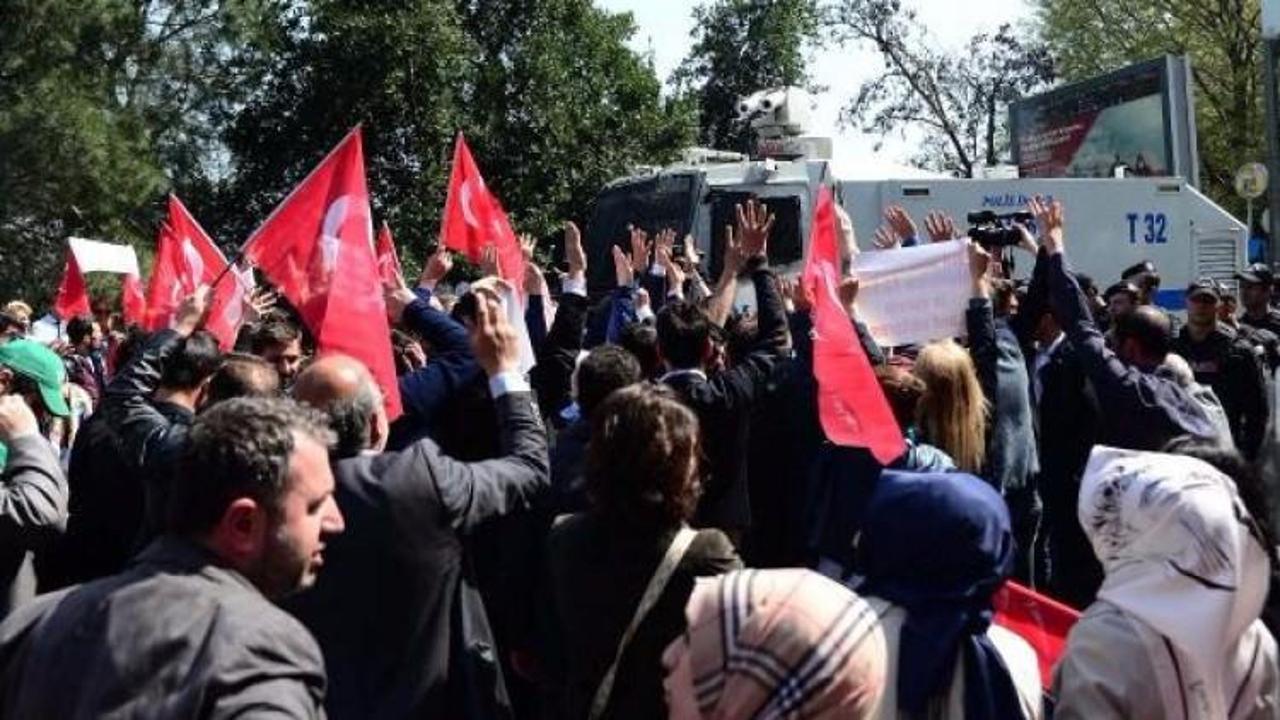 Alman Kanalı ZDF'nin İstanbul ofisi önünde eylem