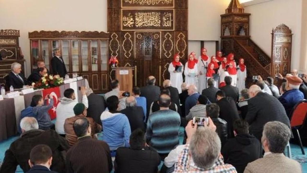 Almanya'da DİTİB Fatih Camisi ibadete açıldı