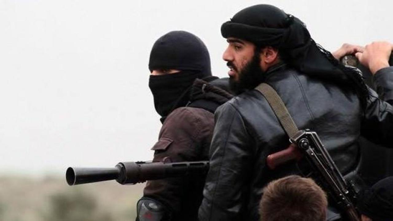 El Kaide 15 askeri kurşuna dizdi