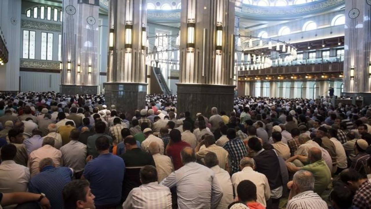 Kanalların Regaip Kandili ekranı