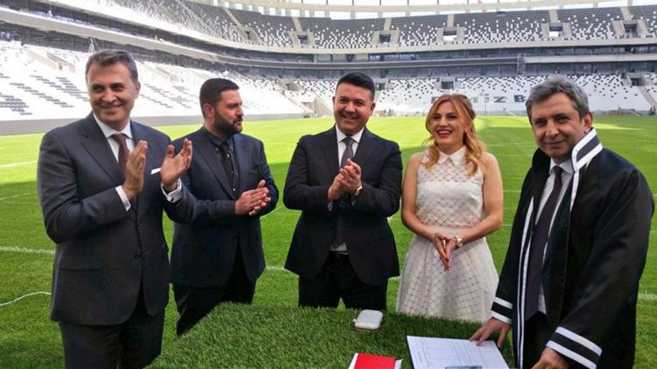 Vodafone Arena'da tarihi nikah!