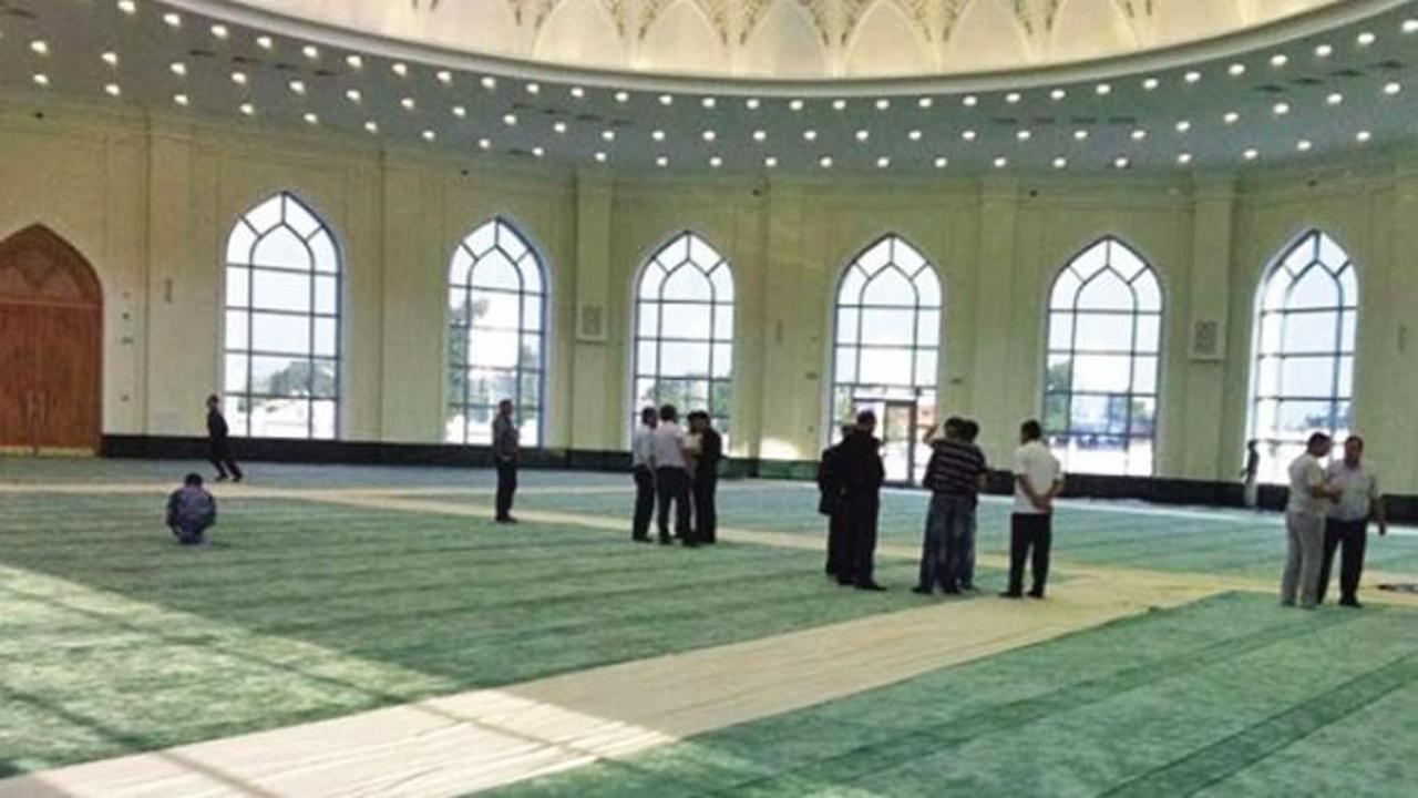 Özbekistan'da ibadete engel iddiası