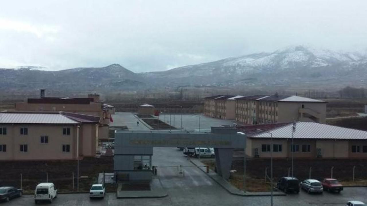 Amasya'da cezaevi çatısı çöktü: 81 yaralı