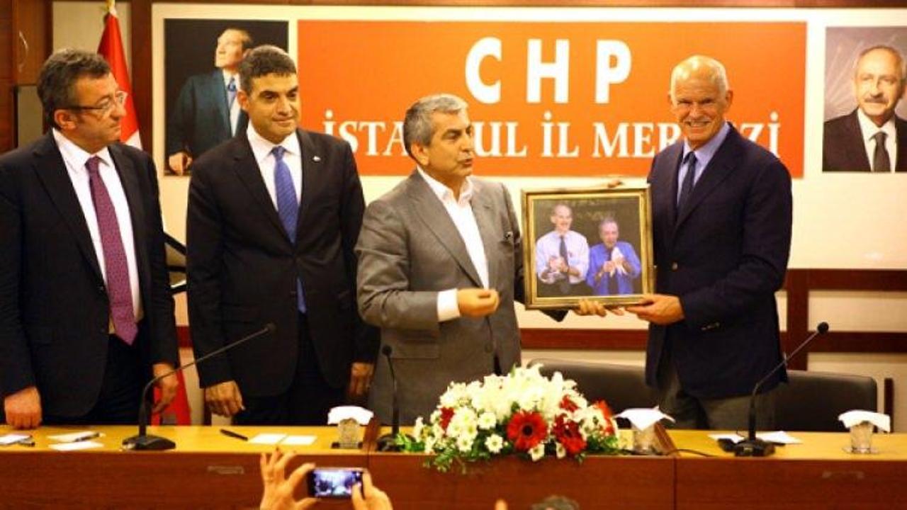 Papandreou CHP İl Başkanlığını ziyaret etti!