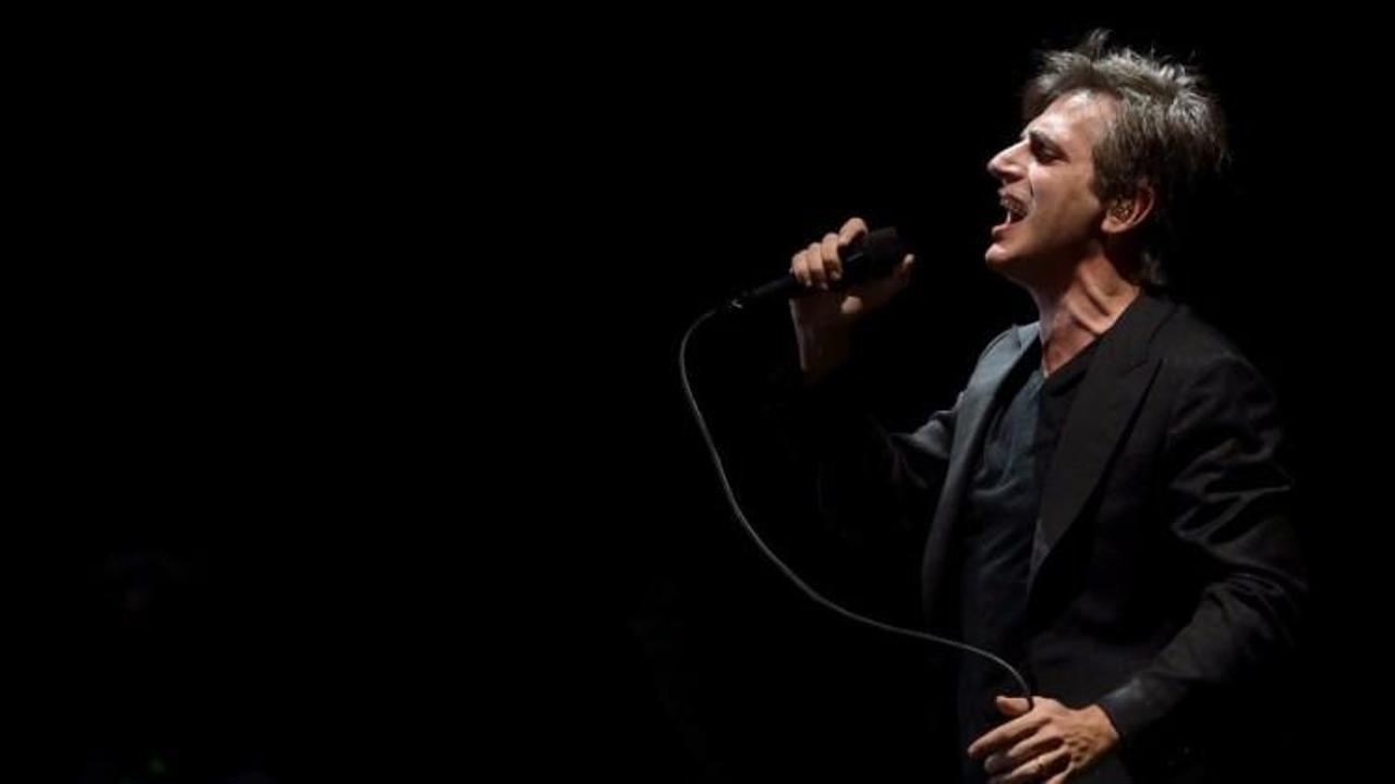 Teoman'dan mülteciler için anlamlı klip