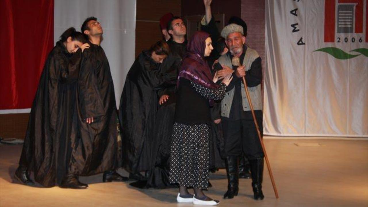 Amasya'da "Hocalı Katliamı" tiyatrosu sahnelendi