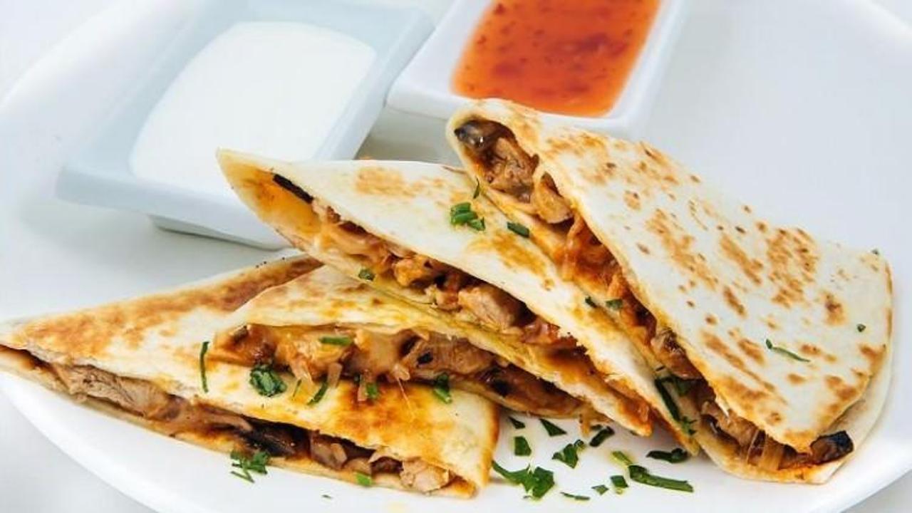 Kavurmalı Quesadilla tarifi