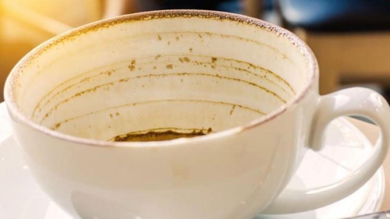 Fincandaki çay kahve lekeleri nasıl çıkarılır?