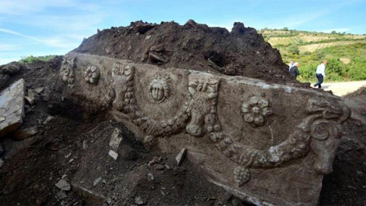 Manisa’da Roma dönemine ait lahit bulundu