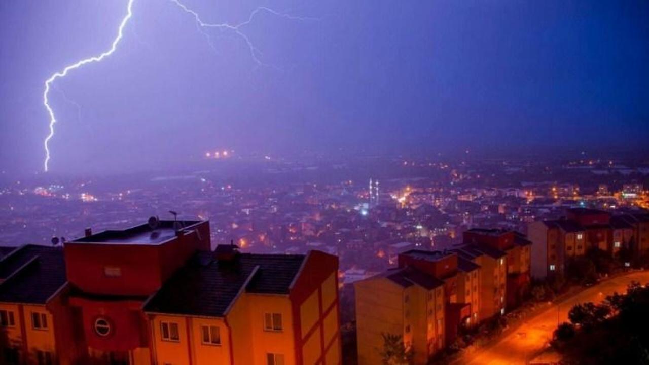 Bursa'yı yağmur vurdu!