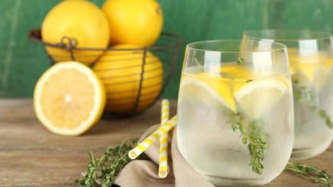 Daha çok su içmelisin, hem de limonlu!