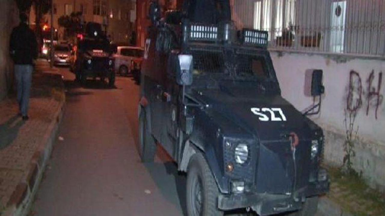 İstanbul Eyüp'te 5 otomobil kundaklandı