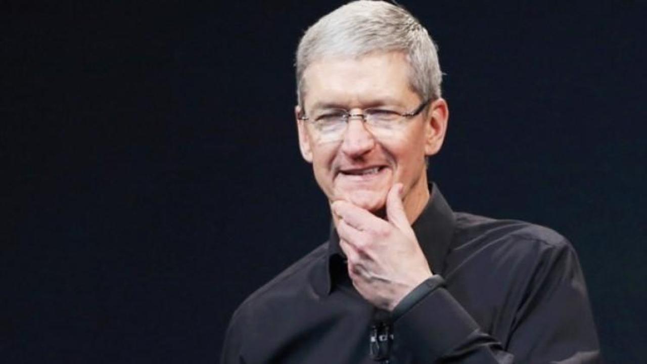 Apple'ın CEO'su Tim Cook o iddiaları yalanladı