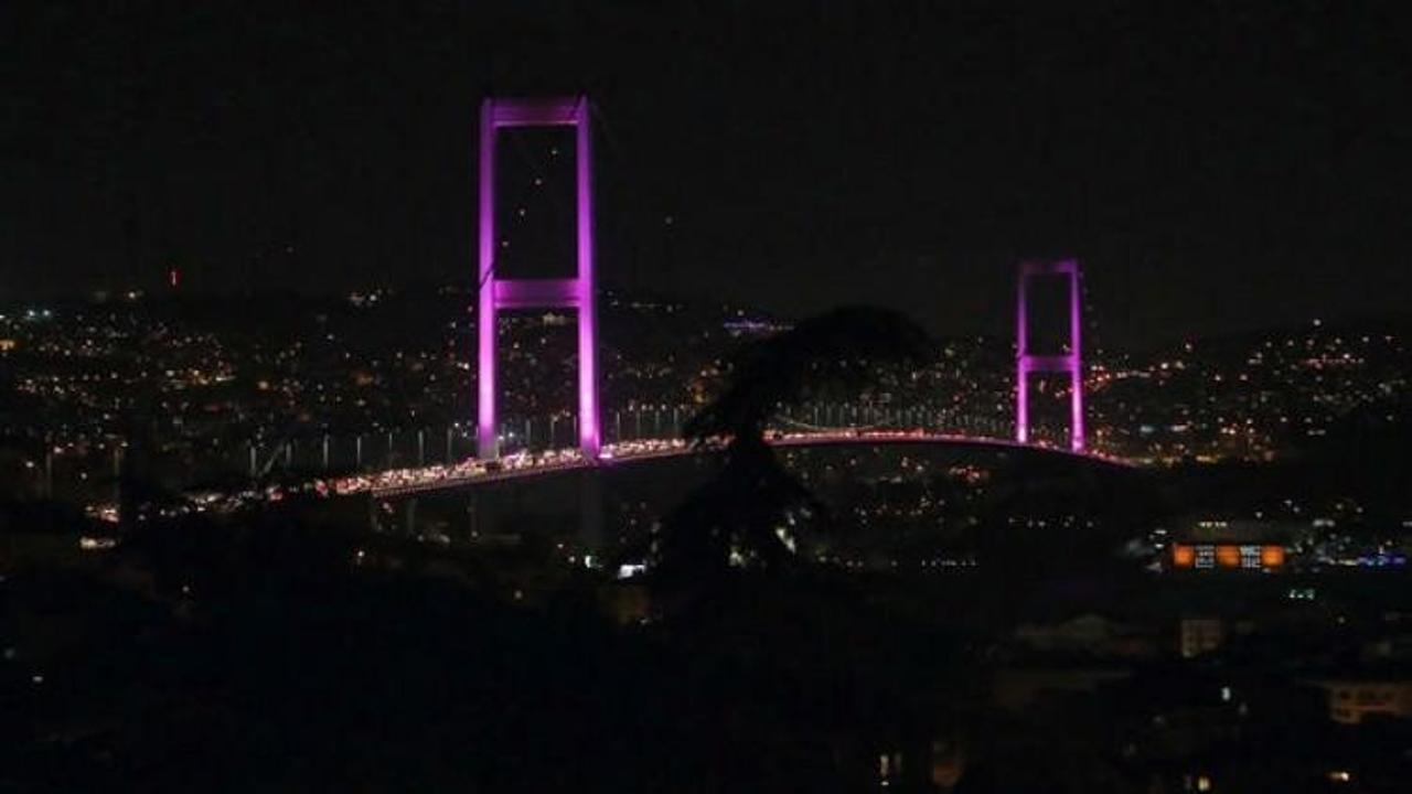 Boğaz Köprüsü pembe renkle ışıklandırıldı
