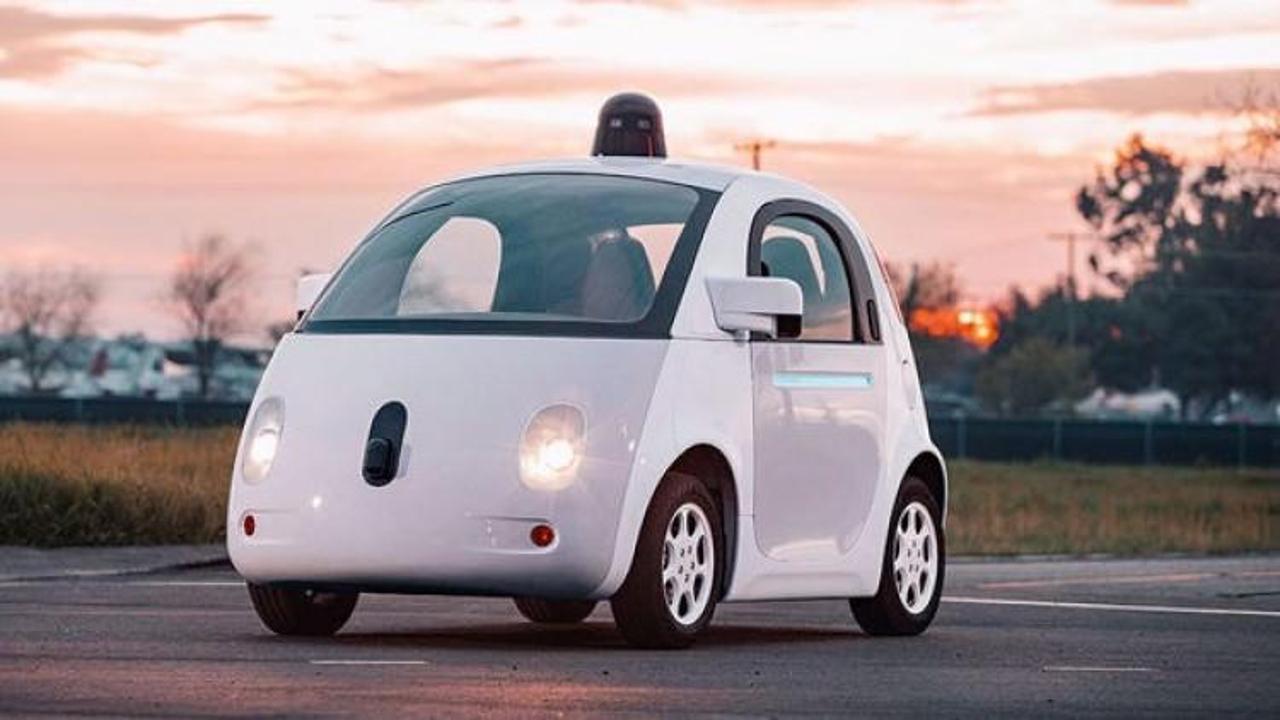 Google'dan sürücüsüz otomobil için iş ilanı! 