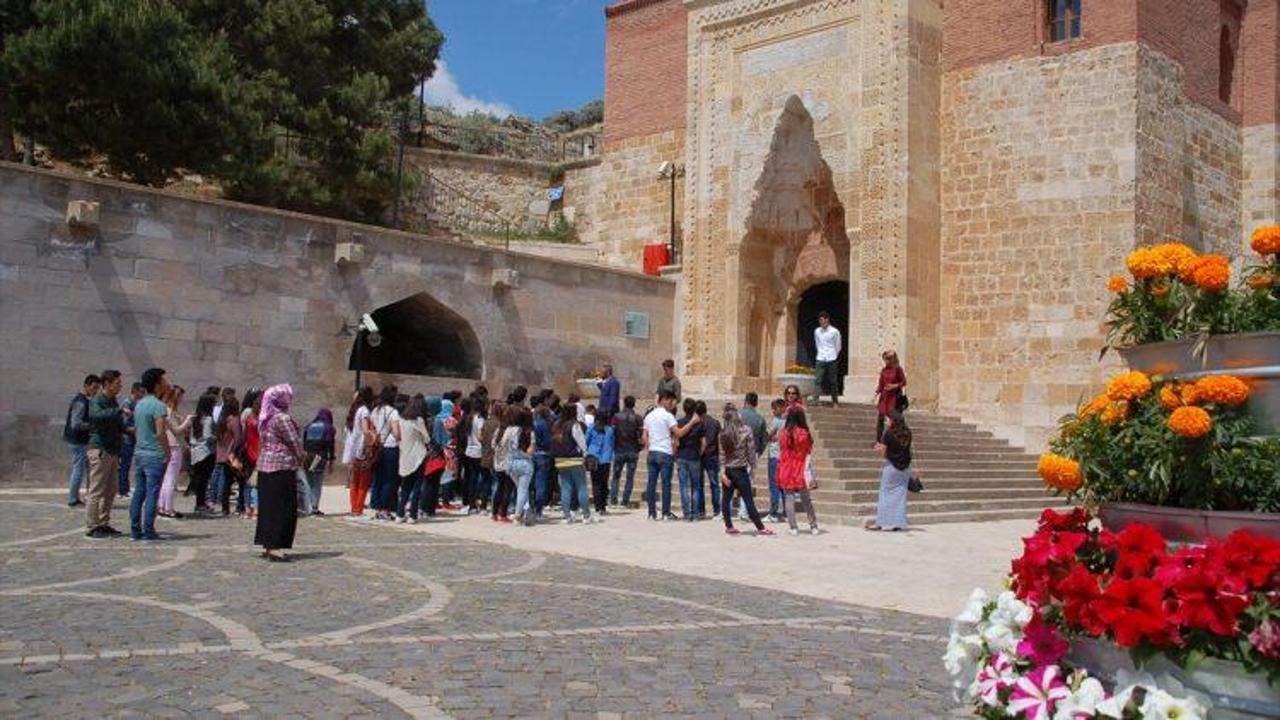 Öğrenciler Eshab-ı Kehf'in tarihini öğreniyor