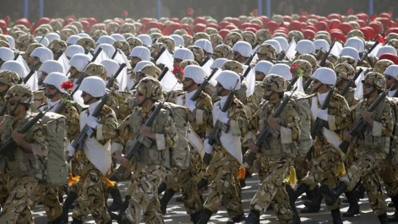 İran'dan devrim gibi askerlik kararı