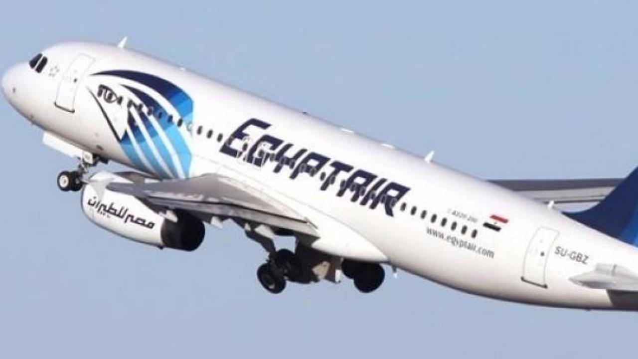 Mısır uçağı havada kayboldu