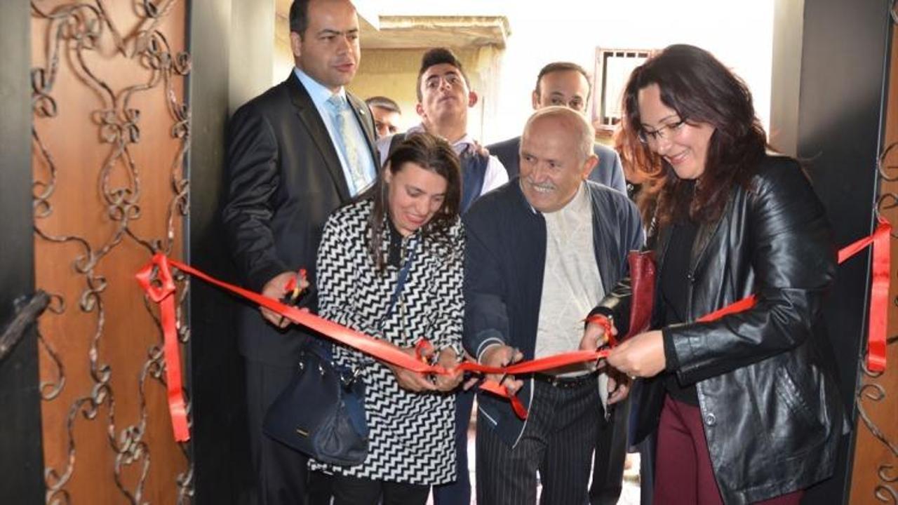 Seydişehir'de engelliler resim sergisi açtı