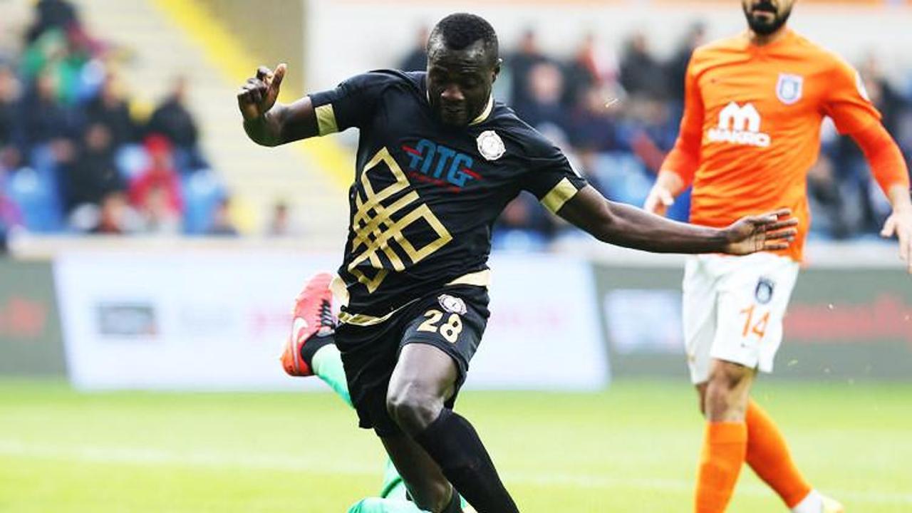 Aminu'dan flaş Beşiktaş a&ccedil;ıklaması!