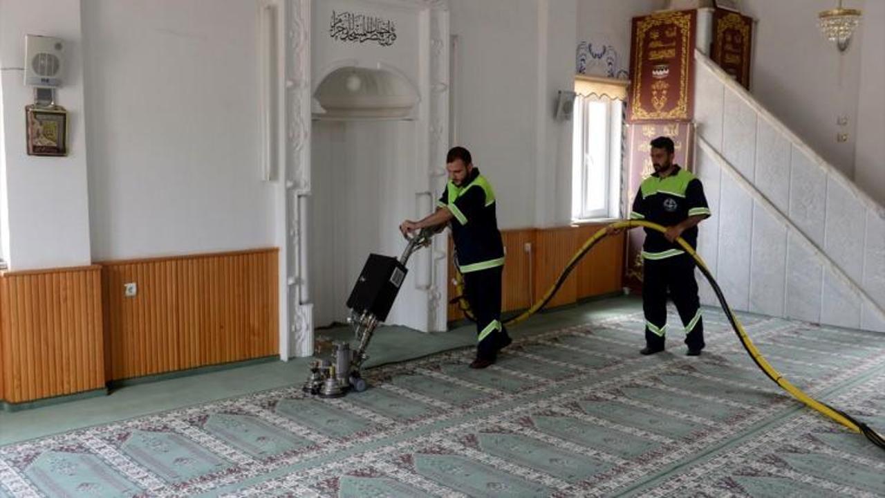 Camilerde ramazan temizliği