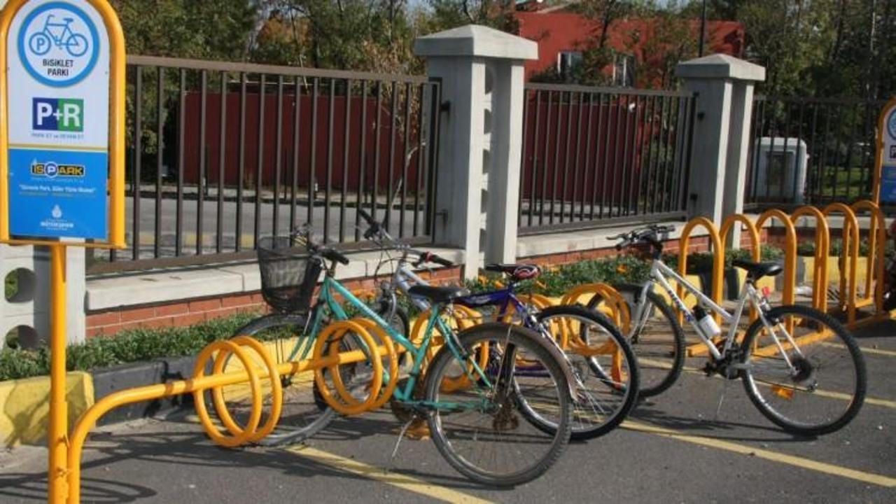 Metro’da ücretsiz Bisiklet Parklar
