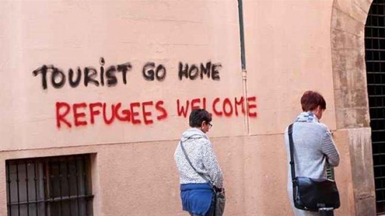 Turist değil, mülteci istiyorlar!