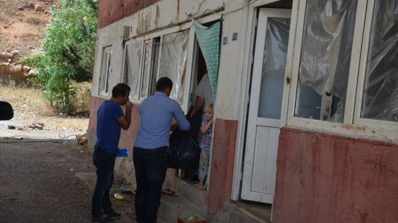 Uludere'de terör mağdurlarına ramazan yardımı