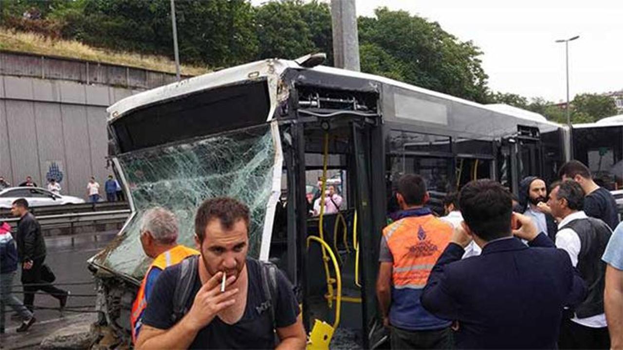 İstanbul'daki metrobüs kazasından ilk görüntüler