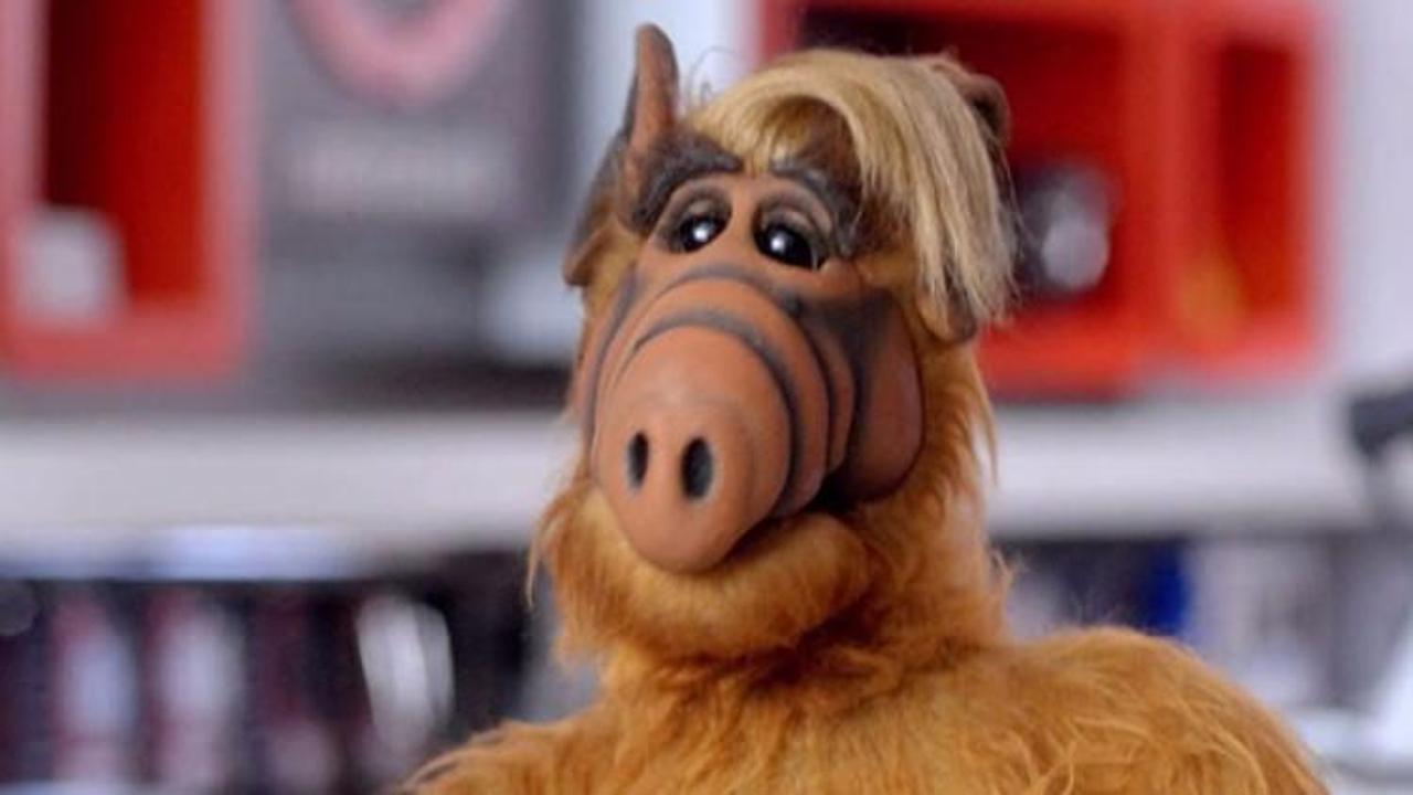 Alf'i canlandıran Michu Meszaros hayatını kaybetti