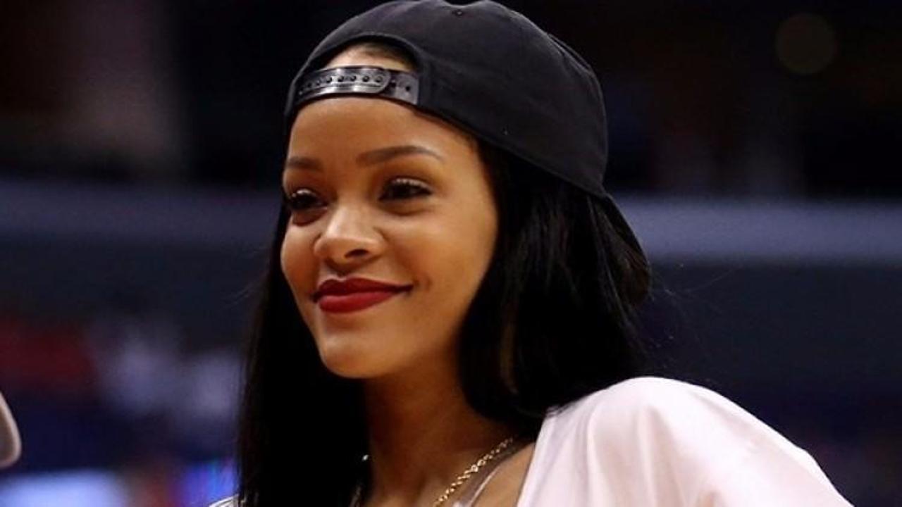 Rihanna'dan 1.8 milyon dolarlık hediye