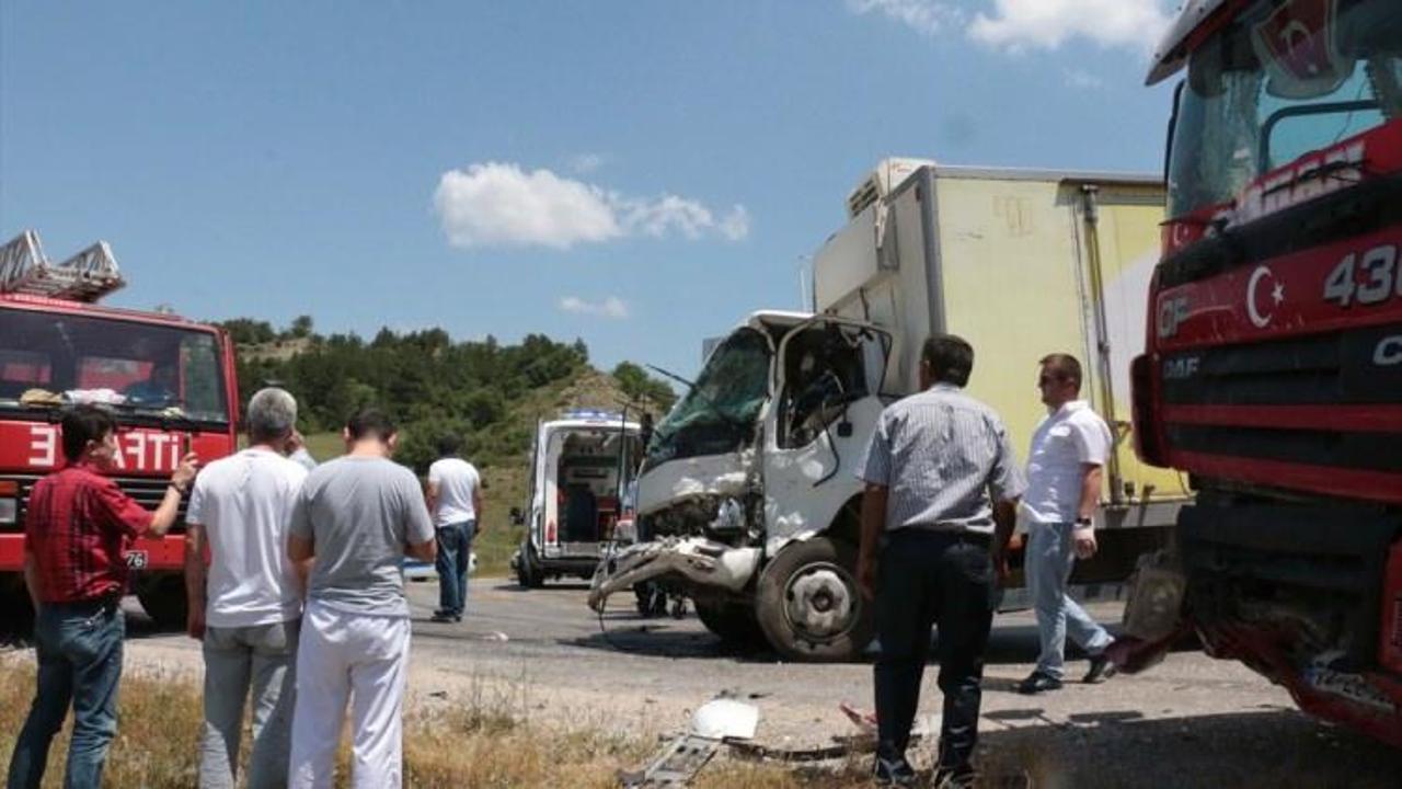 Mudurnu'da trafik kazası: 2 yaralı