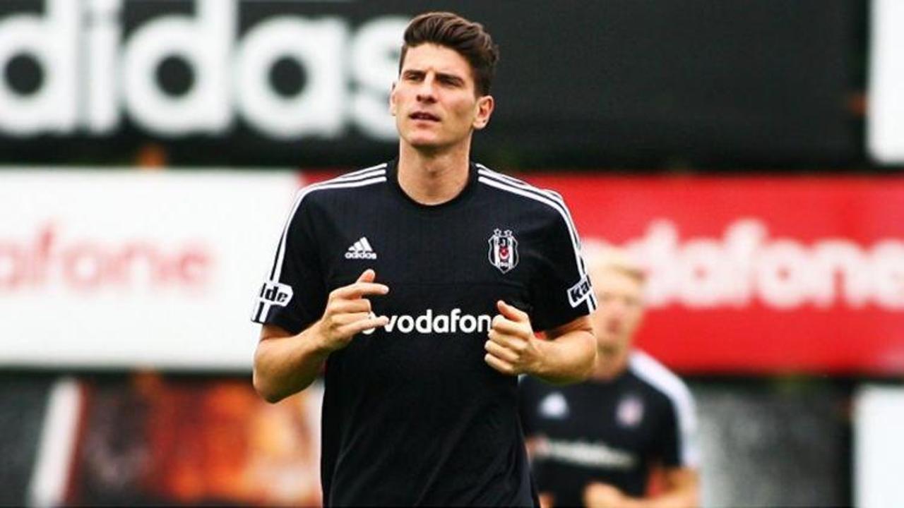 Mario Gomez için İtalya çıkarması